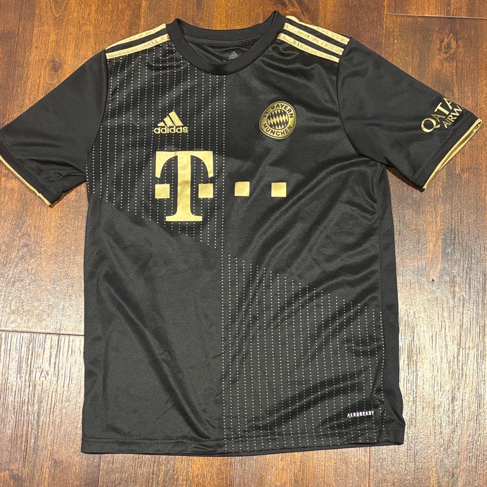 Adidas Kids Black and Gold Jersey